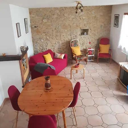 Holiday home Maison Dans Un Village Calme *